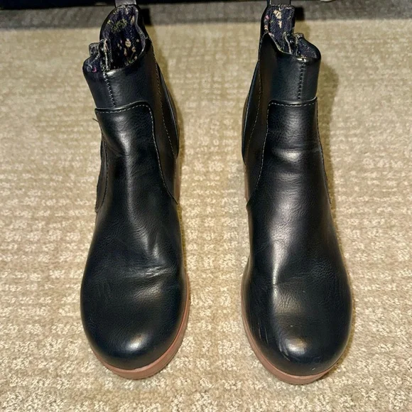 boc by Born Blakelynn Black and Brown Heeled Boots - Picture 5 of 5